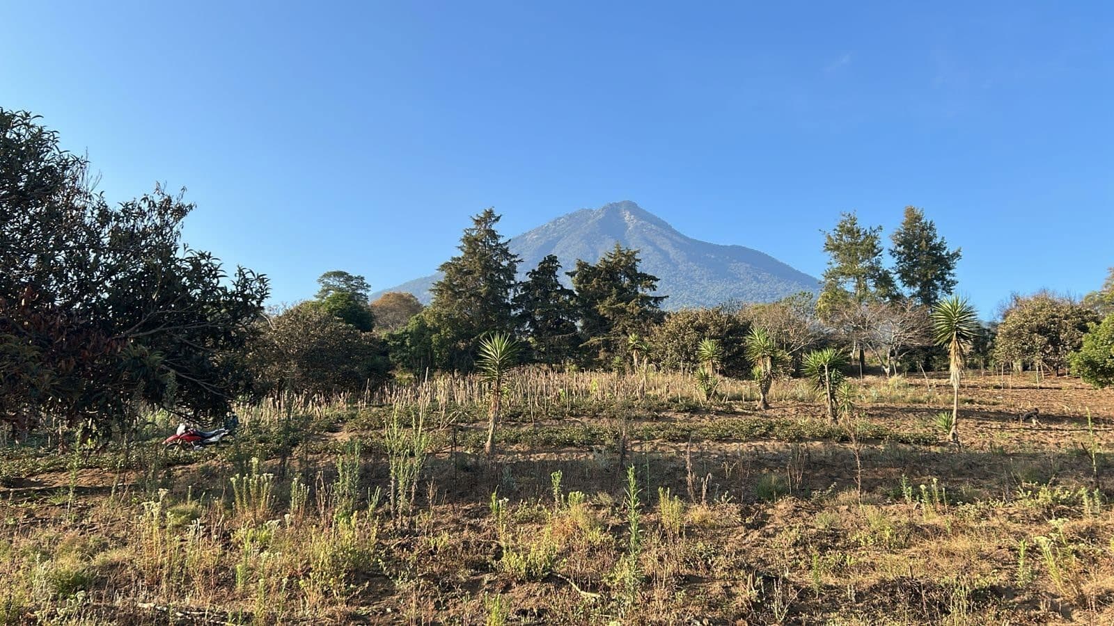 The Camino 5 land with Volcán de Agua behind it